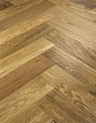 Impero Natural Country Herringbone Oak. 1.73m² Pack