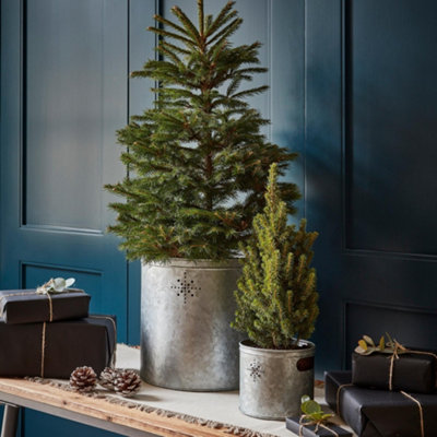Indoor Christmas Tree Bucket or Kindling Storage in Galvanised Steel with Star - Dimensions: H23cm W23cm