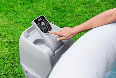 Inflatable Hot Tub with App-Control Lay-Z-Spa Boracay Smart Signature AirJet