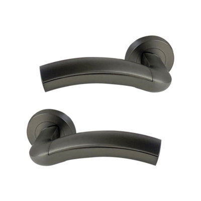 Intelligent Hardware - Internal Door Handle - Pair - Lever on Round Rose - Jade - Matt Satin Black