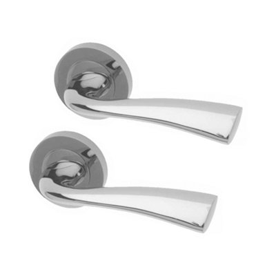 Intelligent Hardware - Internal Door Handle - Pair - Lever on Round Rose - Scimitar - Polished Chrome