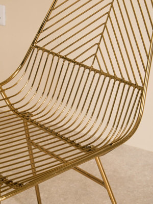 Interioirs by Premier Comfortable Small Gold Metal Wire Chair, Sturdy Metal Chair for Kitchen, Outdoor Tapered Chair for Patio