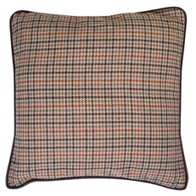 Interiors by Premier Beige Check Throw Cushion, Polyester Décor Cushion for Relaxing, Washable Cushion for Sofa, Bed, Chair