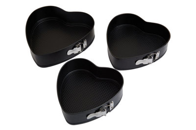 Interiors by Premier Heart Shaped Cake Tin Set Of 3, Non-Stick ...