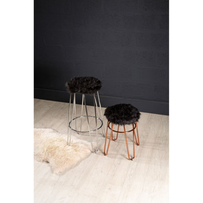 Small store fur stool