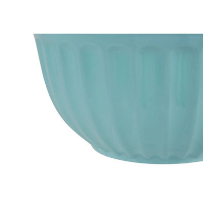 Interiors by Premier Versatile Small Green Mixing Bowl, Durable Mixing Bowl, Spacious Lightweight Rounded Serving Salad Bowl