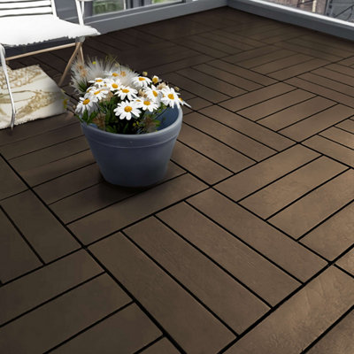 Interlocking PVC Decking Tiles 30x30cm in Brown