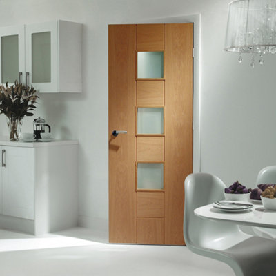 Internal Messina Oak Obscure Glass Door 1981 x 686 x 35mm (27")