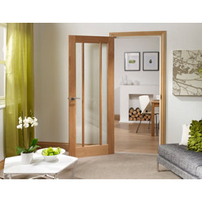Internal Worcester Oak Clear Glass Door 2040 x 726 x 40mm