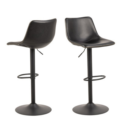 IOregon Bar Stool in Black, One supplied