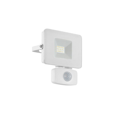 IP44 Outdoor Flood Light with PIR Sensor - 10W LED in White Aluminium