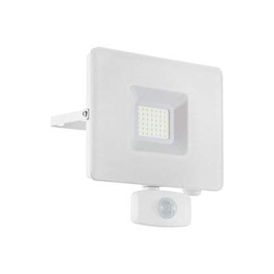IP44 Outdoor Flood Light with PIR Sensor - 30W LED in White Aluminium