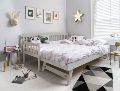 Isabella day bed discount