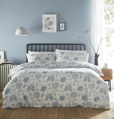 Jacobean Double Duvet Cover and Pillowcases Set | DIY at B&Q