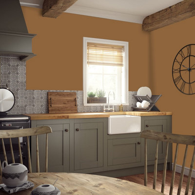 Johnstone's Trade Acrylic Durable Eggshell Walls & Ceilings Emulsion Paint (5040-Y30R) 2.5L