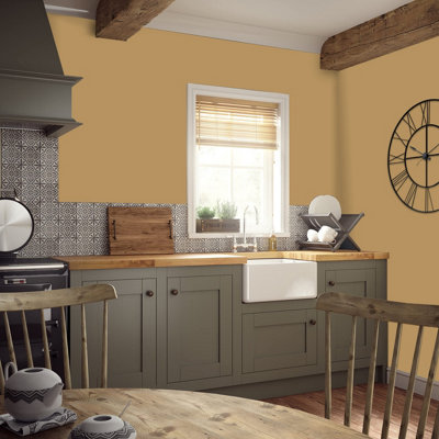 Johnstone's Trade Acrylic Durable Eggshell Walls & Ceilings Emulsion Paint Good Life (PPG1090-5) 5L