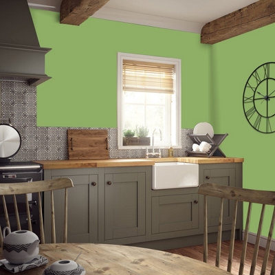 Johnstone's Trade Acrylic Durable Eggshell Walls & Ceilings Emulsion Paint (S 2050-G30Y) 2.5L