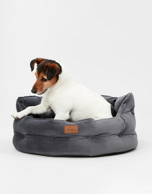 Joules Chesterfield Dog Bed, Grey, Soft Velvet Fabric, Thickly padded ...