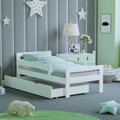 White junior hot sale bed