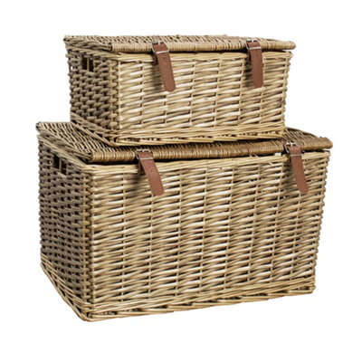 JVL Handmade Buff Wicker Hampers with Faux Leather Straps, Set of 2