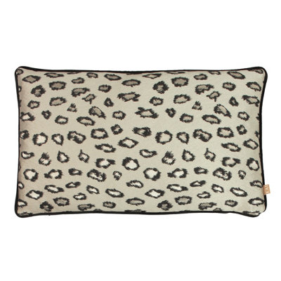 Kai Faline Jacquard Rectangular Piped Polyester Filled Cushion