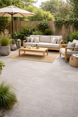kavian-mid-grey-matt-porcelain-outdoor-tiles-70-pack-10-box-12-4m2