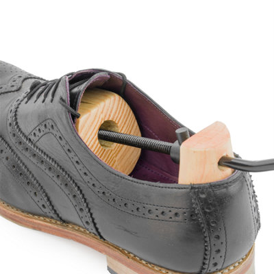KCT 2 Wooden Shoe Tree Stretchers Mens Gents - 2 Way Adjustable Shoe Expander