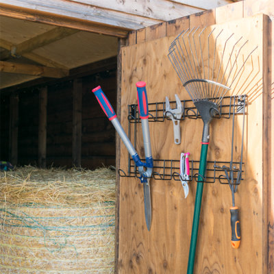 Garden tool deals rack b&q