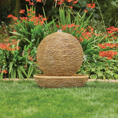 Kelkay Cotswold Sun Mains Plugin Powered Water Feature