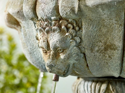 Kelkay Lioness Fountain Solar Water Feature
