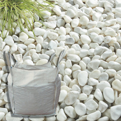 Kelkay Pearl White Cobbles Premium Aggregates Cobbles Bulk Bag 750kg