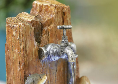Kelkay Playful Otters with Lights Mains Plugin Powered Water Feature