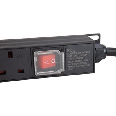 kenable PDU UK Sockets 8 Way with 32A Commando PluDistribution Unit ...