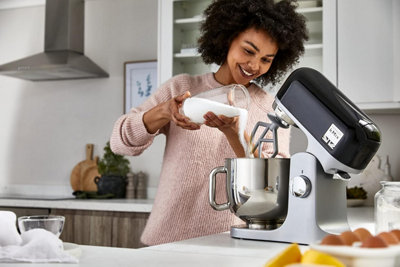 Kenwood kMix 5L Stand Mixer in Black KMX750AB