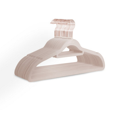 Rose gold velvet hangers clearance