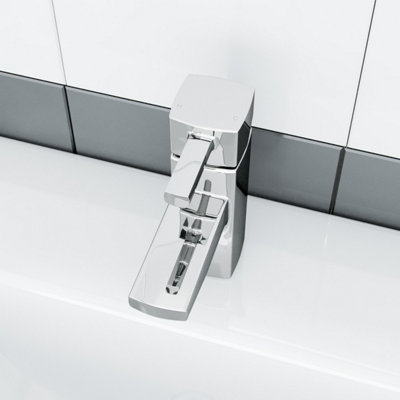 Kia Square Basin Mono And Bath Shower Mixer Tap with Waste - 3