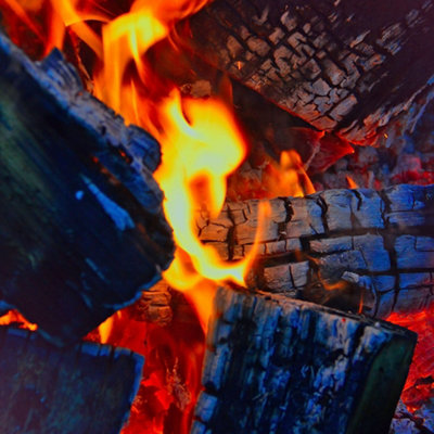 Kiln Dried Firewood Logs Mixed Hardwood Logs Ready To Burn Net by Laeto Firewood Depot - INCLUDES FREE DELIVERY - 9