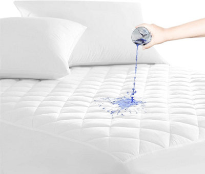 King Elastic Quilted Fitted Mattress Protector, Mattress Cover Stretches up to 30cm Deep, Machine Washable Mattress Topper