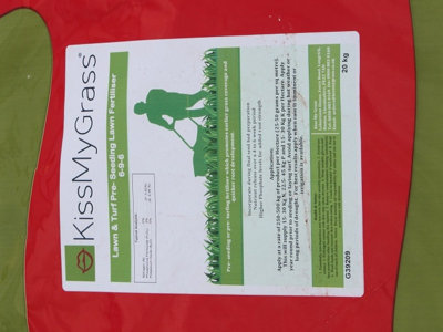 KissMyGrass Pre-seeding Lawn and Sportsfield Fertiliser 6.9.6 (1 x 5kg)