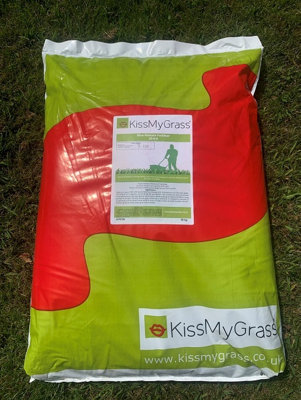 KissMyGrass Slow Release Lawn Fertiliser 20.6.8 (6 month) (25 x 20kg)