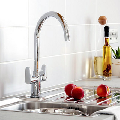 Kitchen taps