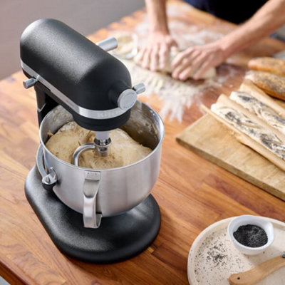 KitchenAid Artisan Cast Iron Black 6.6L Bowl Lift Food Mixer