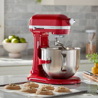 KitchenAid - 5.5 Quart Bowl-Lift Stand Mixer - Empire Red