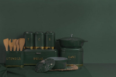 Large cake tins storage clearance