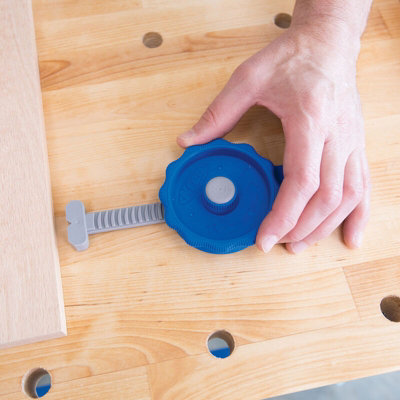 Kreg In-Line Clamp - hold workpieces securely without the clamp getting in the way