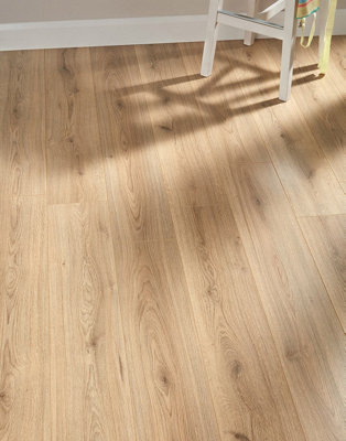 KronoSwiss Advanced - Trend Oak Brown 8mm Laminate Flooring. 2.13m² Pack