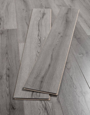 KronoSwiss Standard Plus - Century Oak Grey 7mm Laminate Flooring. 2.39m² Pack