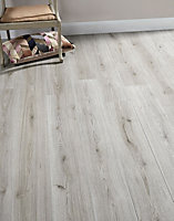 KronoSwiss Standard Plus - Trend Oak Grey 7mm Laminate Flooring. 2.39m² Pack