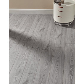 KronoSwiss Villa - Timeless Oak Grey 12mm Laminate Flooring. 1.29m² Pack