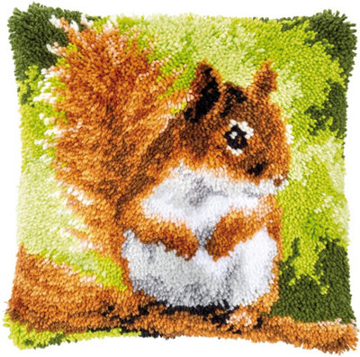 L/HK CUSH SQUIRREL - Latch Hook Kit: Cushion: Kit Squirrel - Vervaco